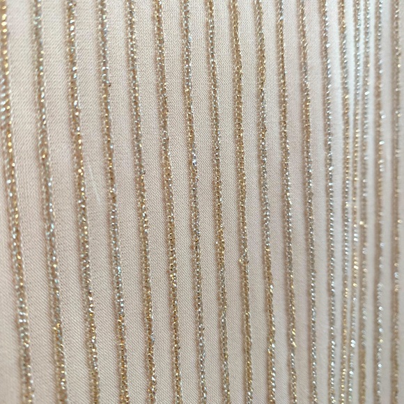 Stunning blush and shimmer top ✨ - Picture 4 of 5